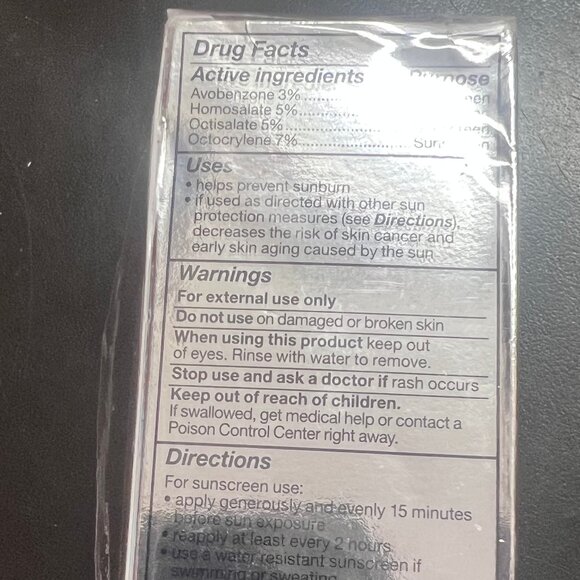 Lancome Renergie Lift Multi Action Ultra 2.5oz 75ml - Picture 4 of 6